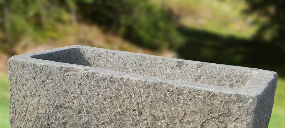 Steintröge/Pflanztröge aus Stein