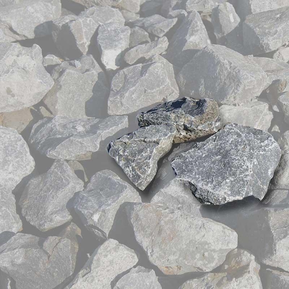 Mustersteine der 
Gabionenfüllung Basalt