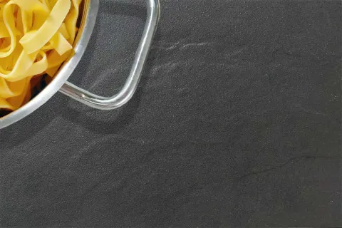 Arbeitsplatte NEOLITH Ama Black Slate