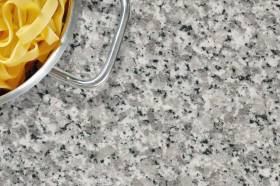 Arbeitsplatte Granit Bianco Sardo | naturstein-online-kaufen.de