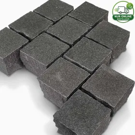 Tiefschwarzer Gabbro aus Simbabwe